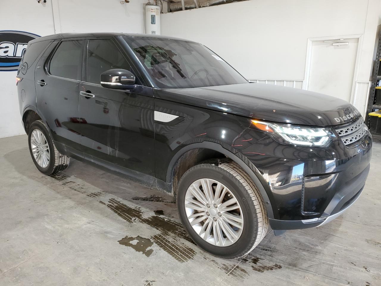 2018 Land Rover Discovery VIN SALRT2RV5JA078030 Copart auction photo, minor dent/scratches damage thumbnail 4