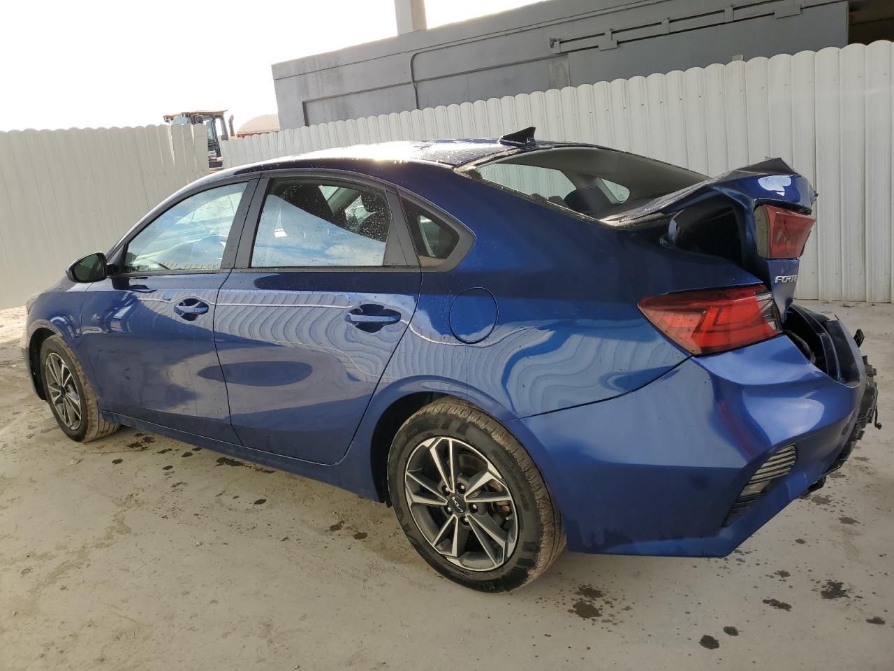 2023 KIA Forte VIN 3KPF24AD5PE626707 Copart auction photo, rear end / frame damage damage thumbnail 2