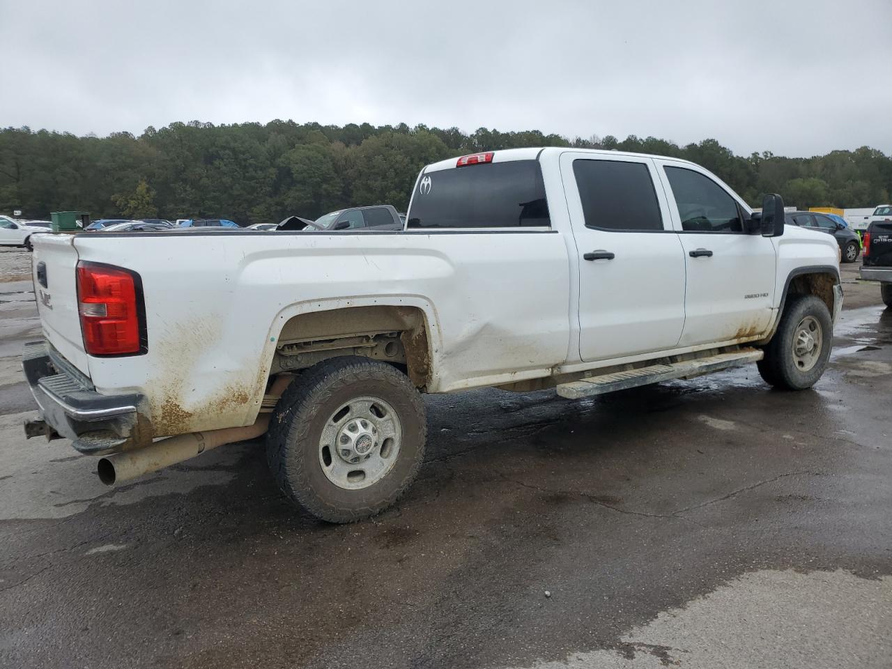 2018 GMC Sierra VIN 1GT12REY5JF202154 Copart auction photo, all over / normal wear damage thumbnail 3