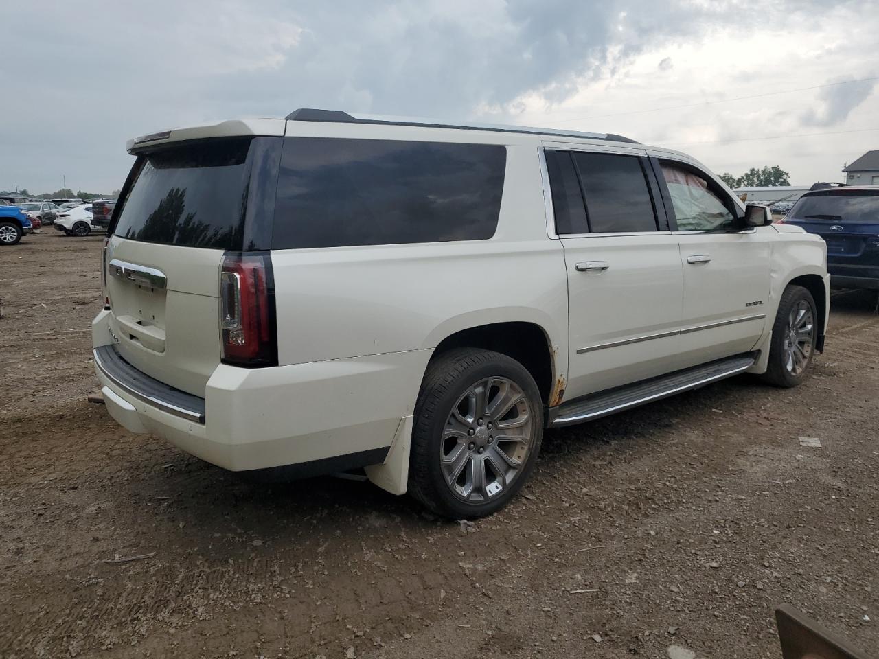 2015 GMC Yukon VIN 1GKS2JKJ5FR684941 Copart auction photo, front end damage thumbnail 3