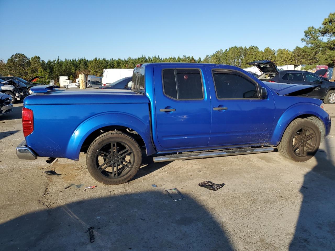 2015 Nissan Navara (Frontier) VIN 1N6AD0ER4FN710706 Copart auction photo, front end damage thumbnail 3