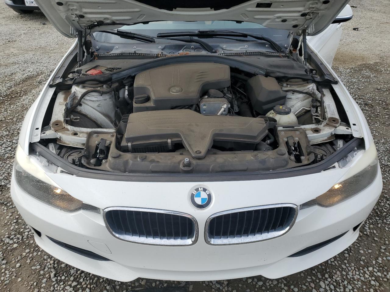 2014 BMW 3er VIN WBA3B1G59ENS80149 Copart auction photo, all over damage thumbnail 13