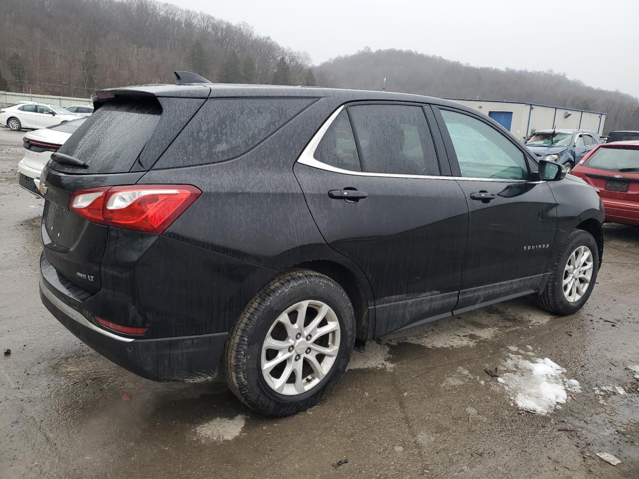 2019 Chevrolet Equinox VIN 3GNAXUEVXKL231772 Copart auction photo, front end damage thumbnail 3