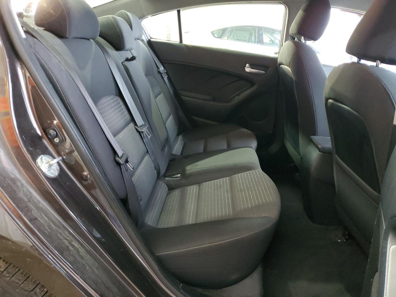 2018 KIA Forte VIN 3KPFL4A75JE170349 Copart auction photo, front end / side damage thumbnail 10