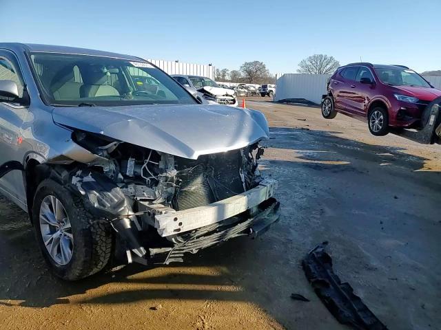 2016 Toyota Highlander VIN 5TDBKRFH1GS326028 Copart auction photo, front end / all over damage thumbnail 11