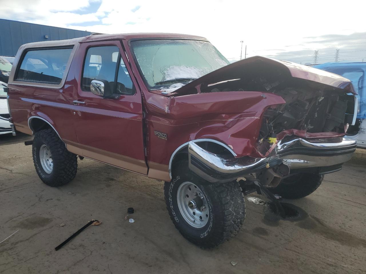 1994 Ford Bronco VIN 1FMEU15H3RLB53350 Copart auction photo, all over / front end damage thumbnail 4