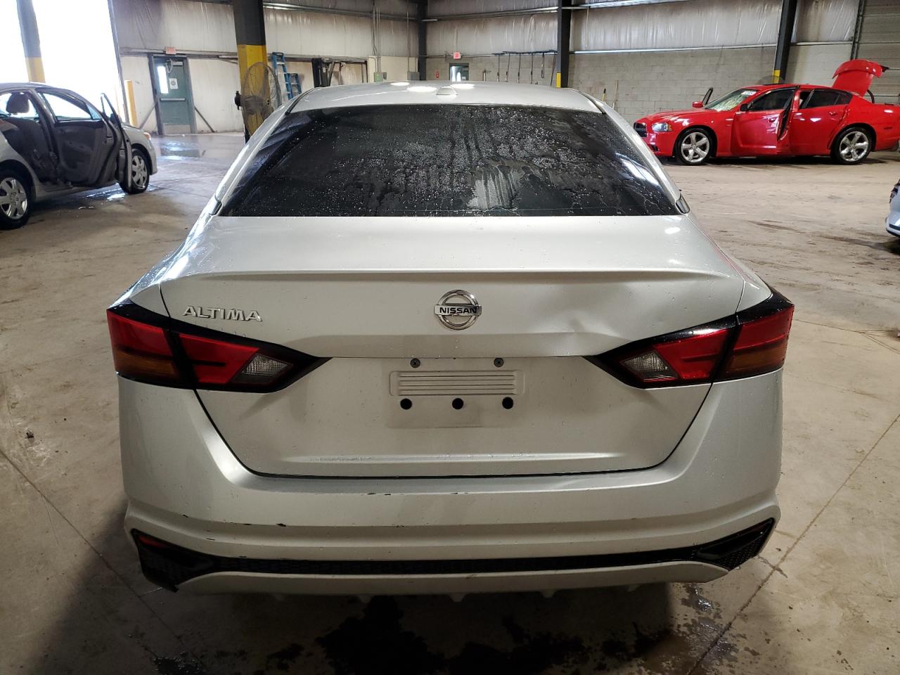 2019 Nissan Altima VIN 1N4BL4BVXKC113252 Copart auction photo, side / front end damage thumbnail 6