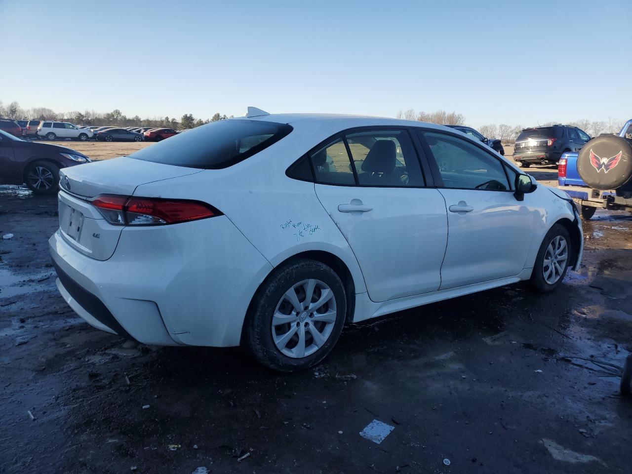 2020 Toyota Corolla VIN JTDEPRAE7LJ021071 Copart auction photo, front end / minor dent/scratches damage thumbnail 3