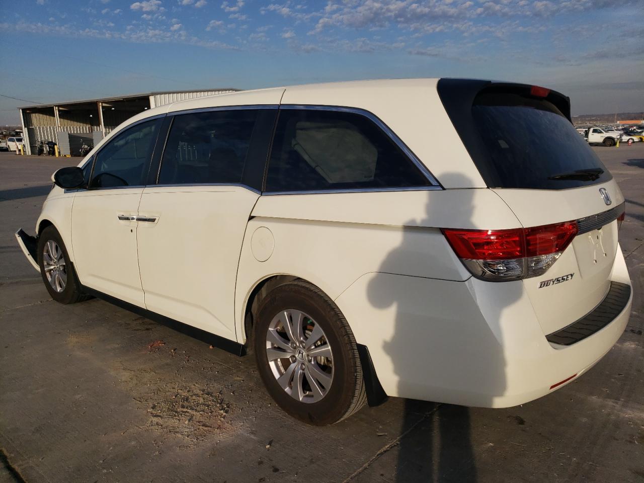 2015 Honda Odyssey VIN 5FNRL5H64FB076772 Copart auction photo, front end damage thumbnail 2