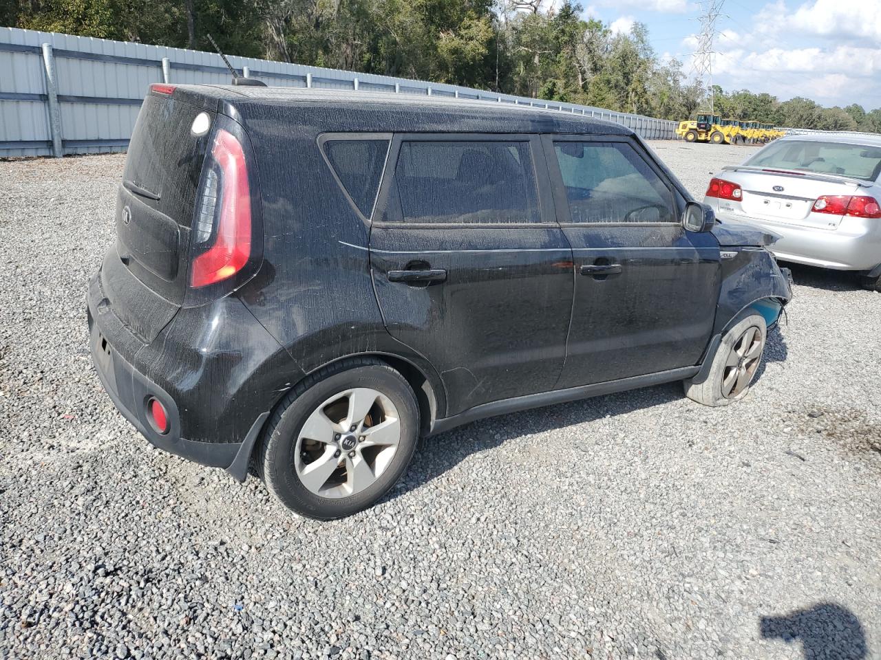 2018 KIA Soul VIN KNDJN2A25J7575561 Copart auction photo, front end damage thumbnail 3