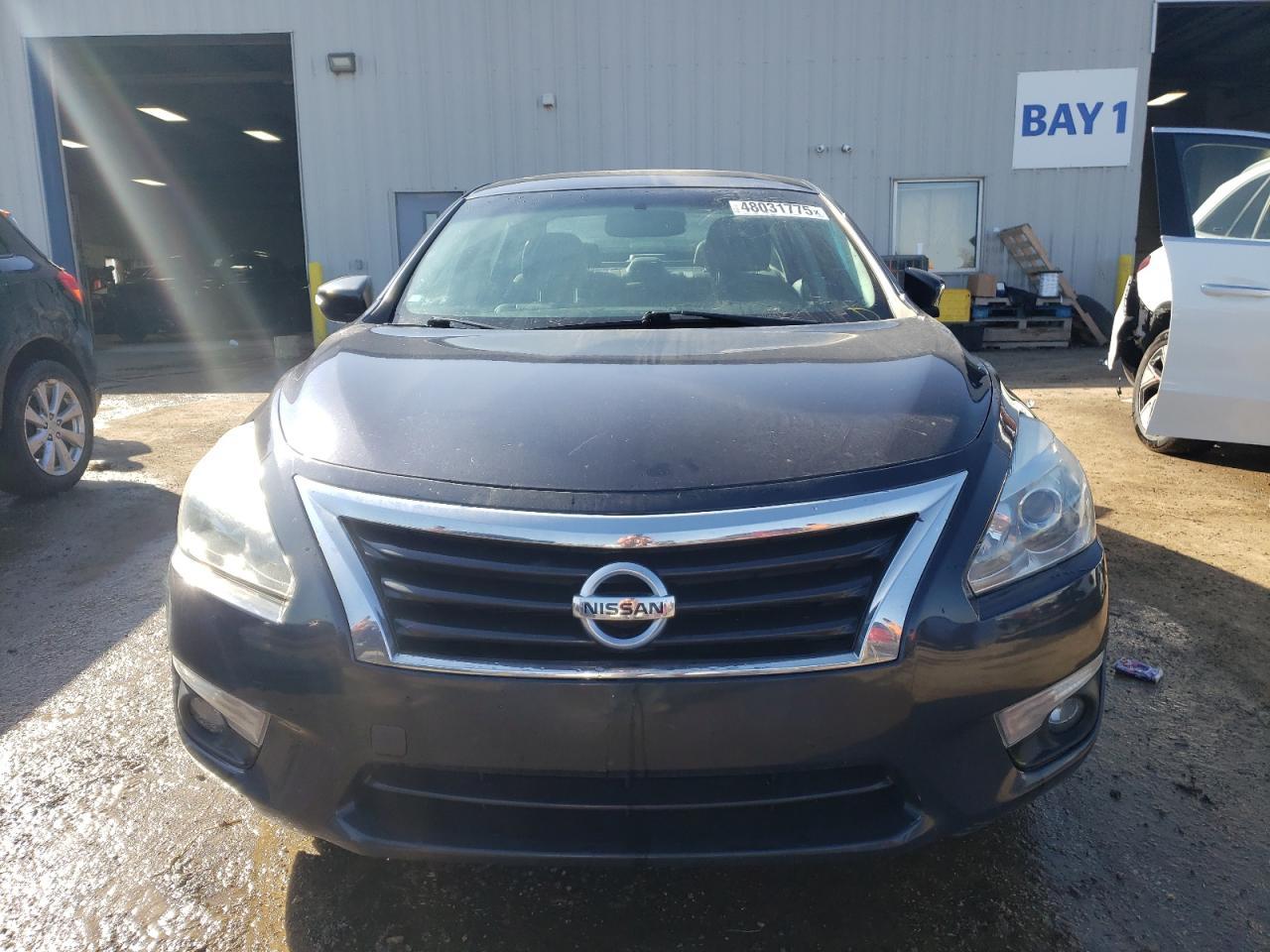 2015 Nissan Altima VIN 1N4AL3AP2FN345167 Copart auction photo, rear end / minor dent/scratches damage thumbnail 5