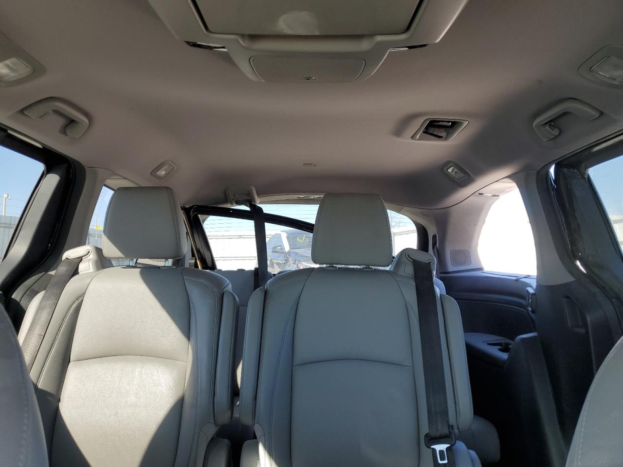 2019 Honda Odyssey VIN 5FNRL6H92KB095525 Copart auction photo, side / rear end damage thumbnail 10
