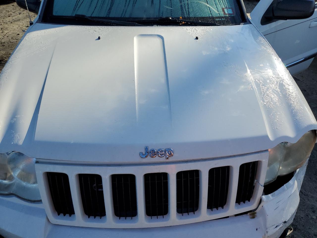 2010 Jeep Grand Cherokee VIN 1J4PR4GK3AC138225 Copart auction photo, front end / minor dent/scratches damage thumbnail 11