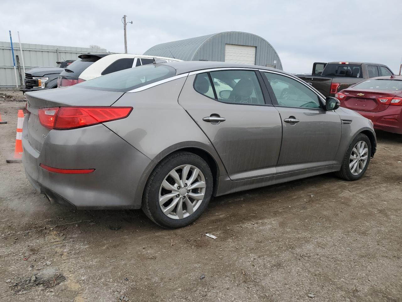 2015 KIA Optima VIN 5XXGN4A73FG433273 Copart auction photo, front end damage thumbnail 3