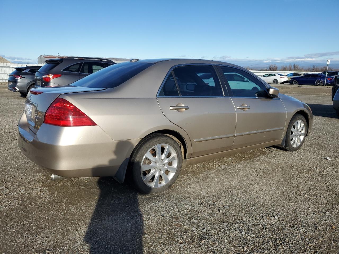 2006 Honda Accord VIN 1HGCM66586A067229 Copart auction photo, side / rear end damage thumbnail 3
