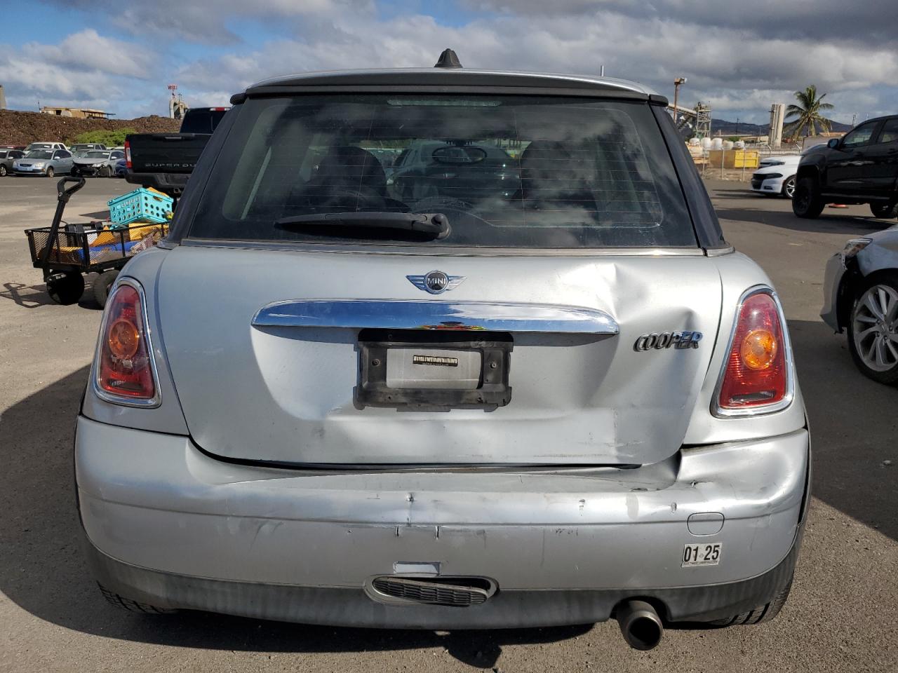 2010 MINI Cooper VIN WMWMF3C54ATZ25290 Copart auction photo, front end / rear end damage thumbnail 6