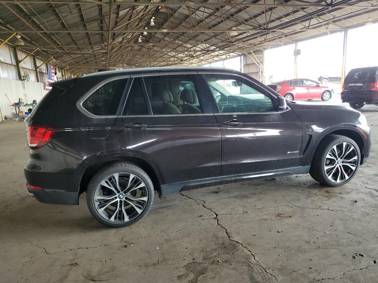 2014 BMW X5 VIN 5UXKR0C58E0H16031 Copart auction photo, minor dent/scratches damage thumbnail 3