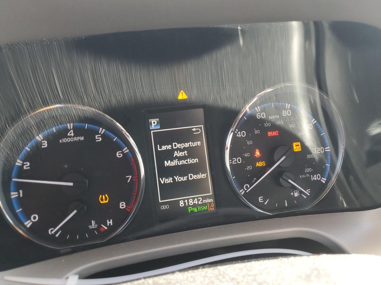 2017 Toyota RAV 4 VIN 2T3YFREV3HW330278 Copart auction photo, front end damage thumbnail 9