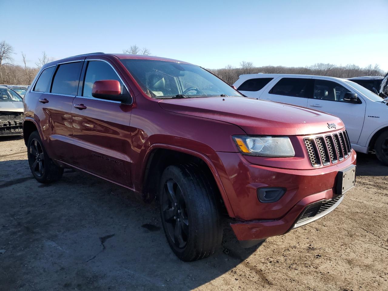2015 Jeep Grand Cherokee VIN 1C4RJFAG3FC135841 Copart auction photo, minor dent/scratches damage thumbnail 4