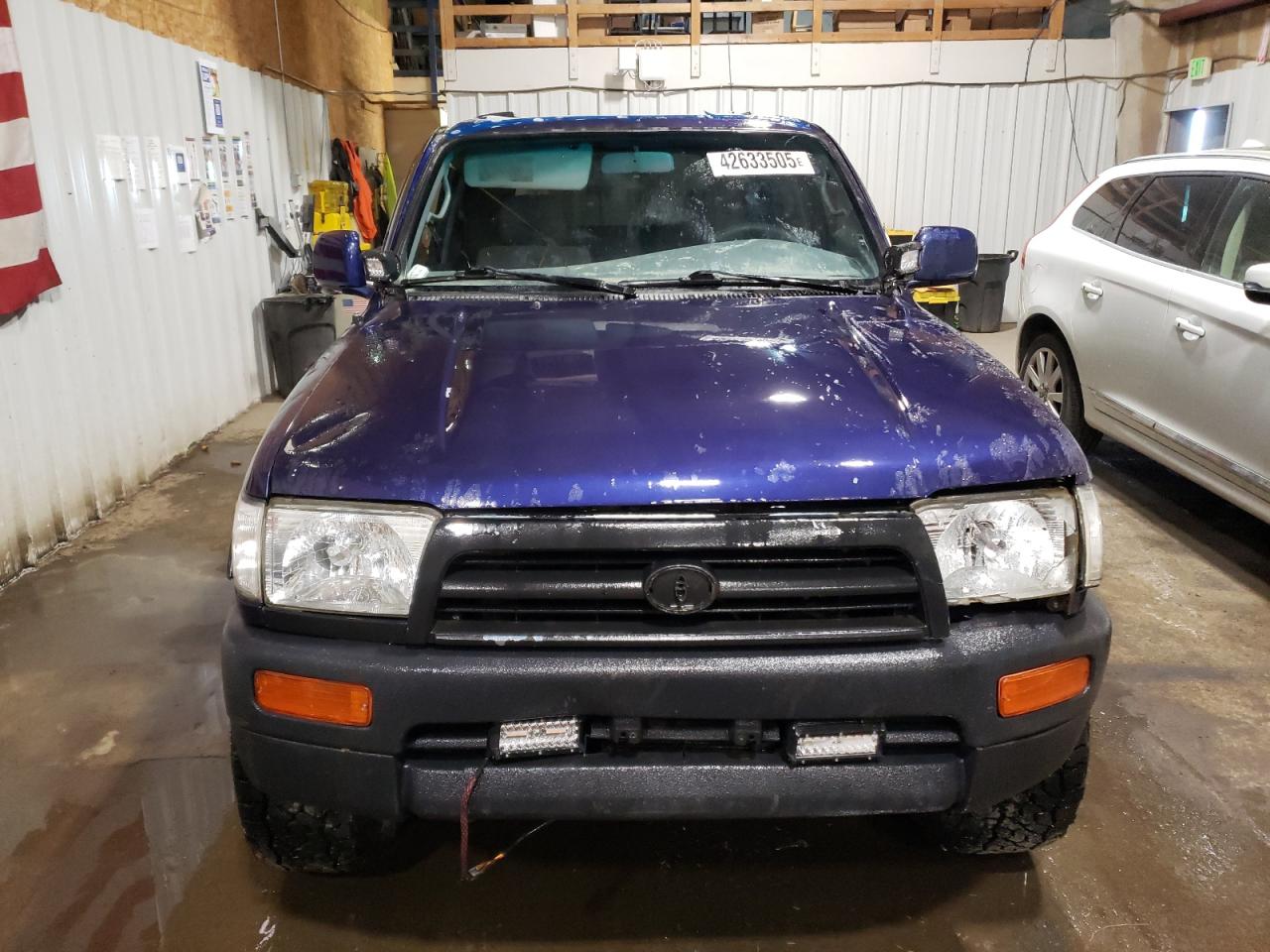 1998 Toyota 4Runner VIN JT3HN86R0W0142483 Copart auction photo, side / undercarriage damage thumbnail 5