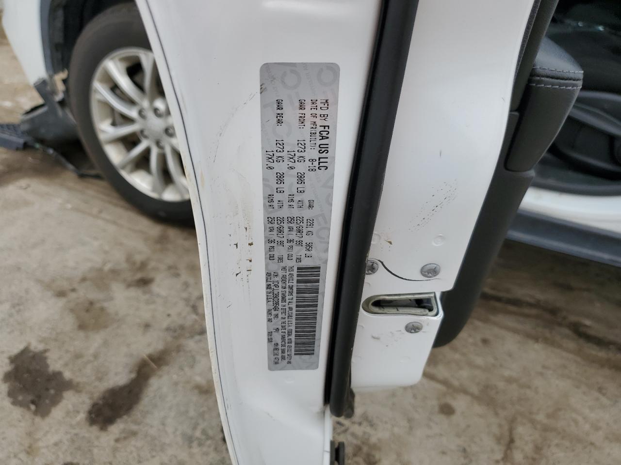 2019 Jeep Grand Cherokee VIN 1C4PJLCB9KD285464 Copart auction photo, front end / undercarriage damage thumbnail 15