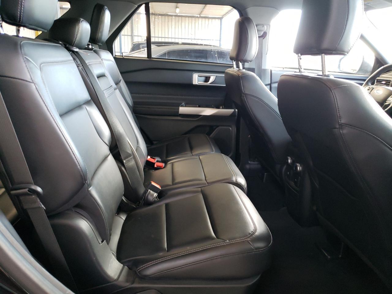 2022 Ford Explorer VIN 1FMSK7DH1NGB06074 Copart auction photo, hail / side damage thumbnail 11