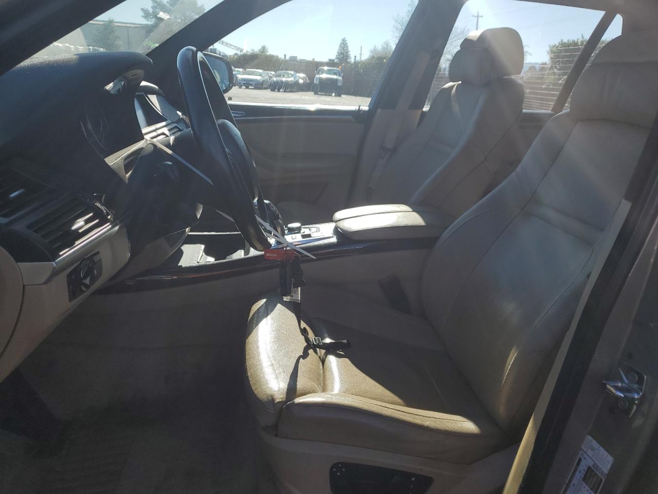 2007 BMW X5 VIN 5UXFE83517LZ38503 Copart auction photo, all over damage thumbnail 7