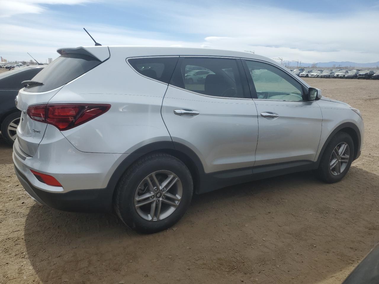 2018 Hyundai Santa Fe VIN 5XYZT3LBXJG550640 Copart auction photo, minor dent/scratches damage thumbnail 3