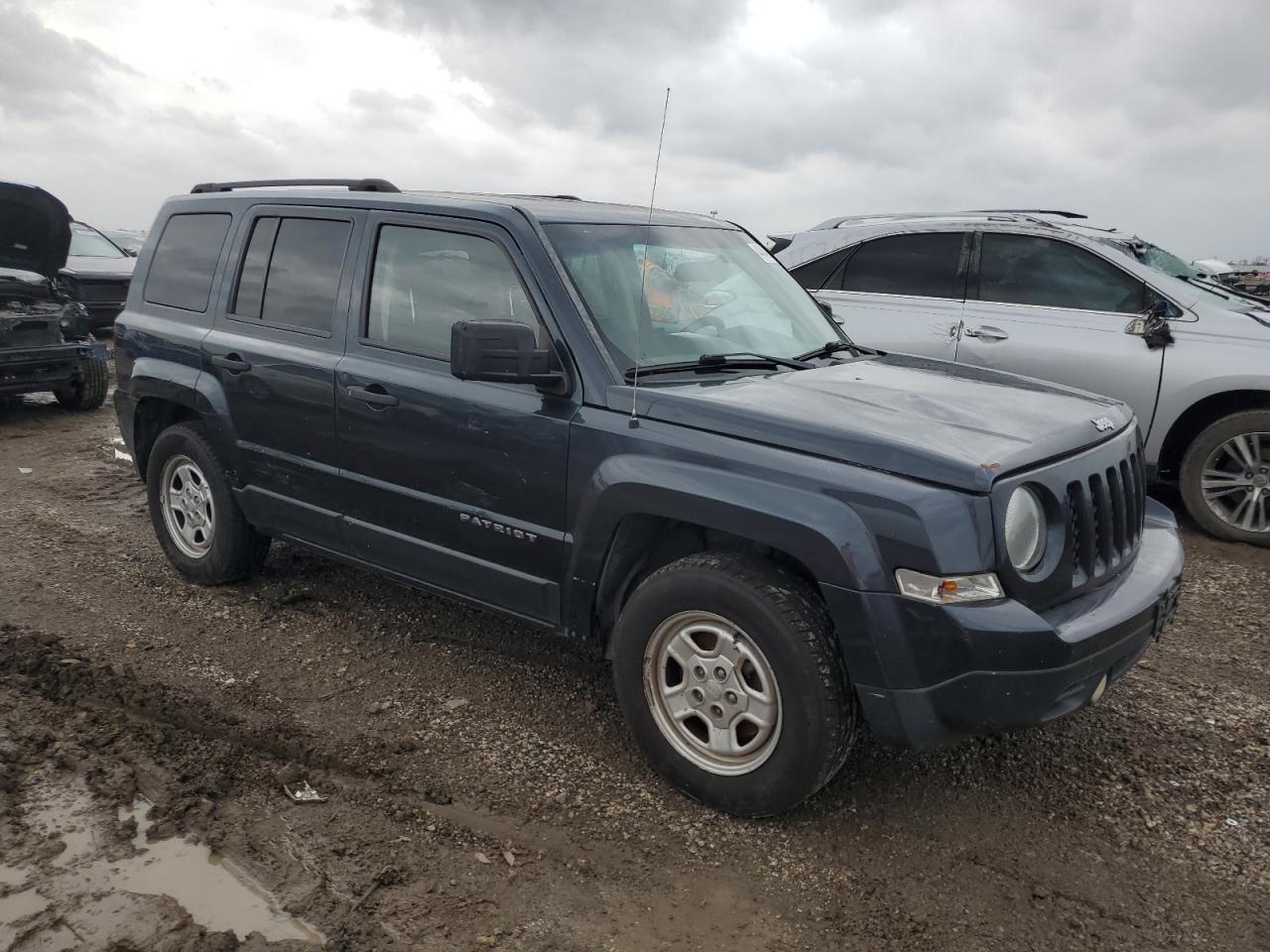 2015 Jeep Liberty (Patriot) VIN 1C4NJPBB1FD139405 Copart auction photo, mechanical / front end damage thumbnail 4