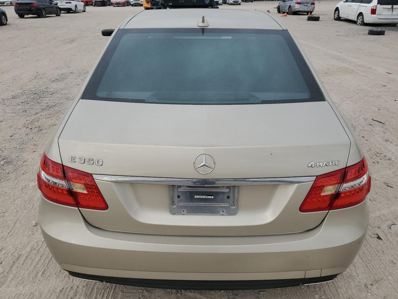 2011 Mercedes-Benz E-klasse VIN WDDHF8HB2BA263650 Copart auction photo, normal wear / minor dent/scratches damage thumbnail 6