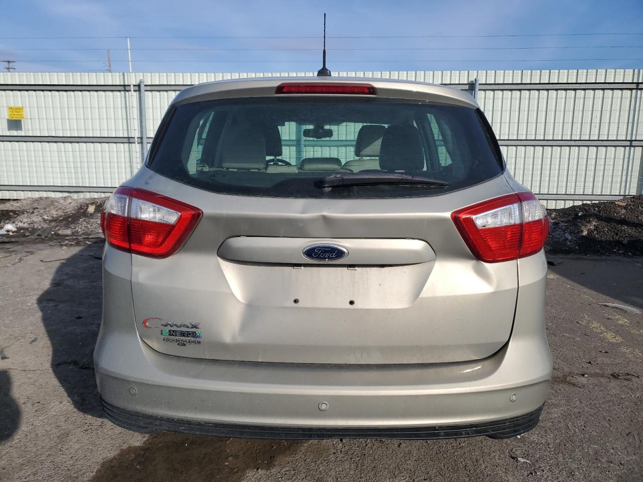 2016 Ford C-MAX VIN 1FADP5CU8GL116425 Copart auction photo, rear end / front end damage thumbnail 6
