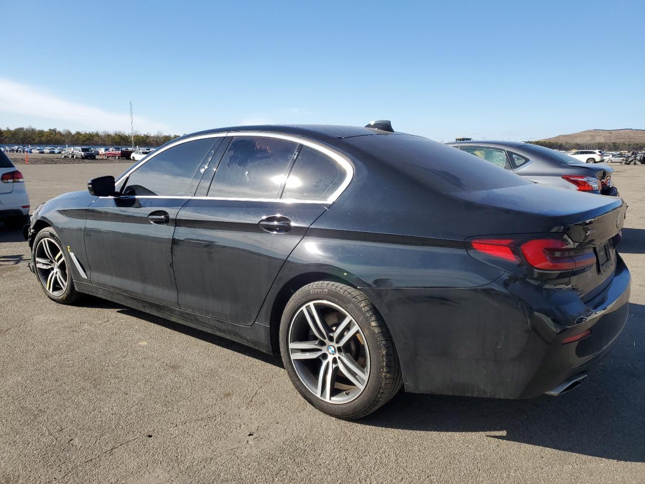 2022 BMW 5er VIN WBA13BJ06NCL06788 Copart auction photo, front end / minor dent/scratches damage thumbnail 2