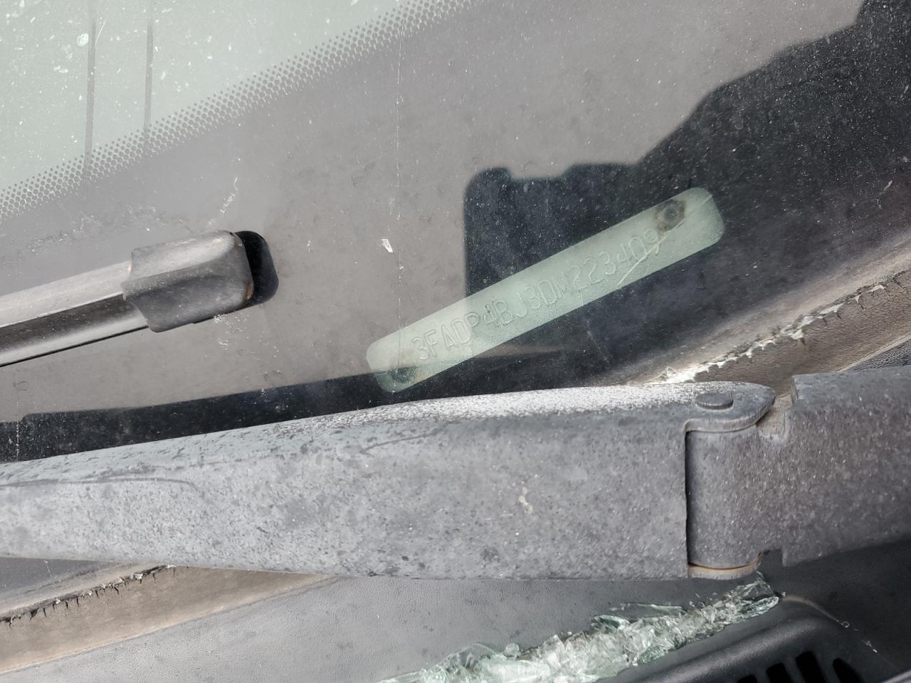 2013 Ford Fiesta VIN 3FADP4BJ3DM223409 Copart auction photo, vandalism / rear end damage thumbnail 12
