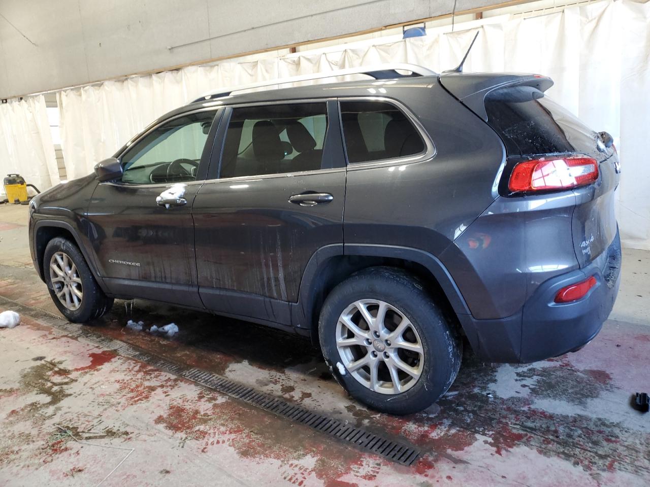 2016 Jeep Grand Cherokee VIN 1C4PJMCB8GW115582 Copart auction photo, mechanical damage thumbnail 2