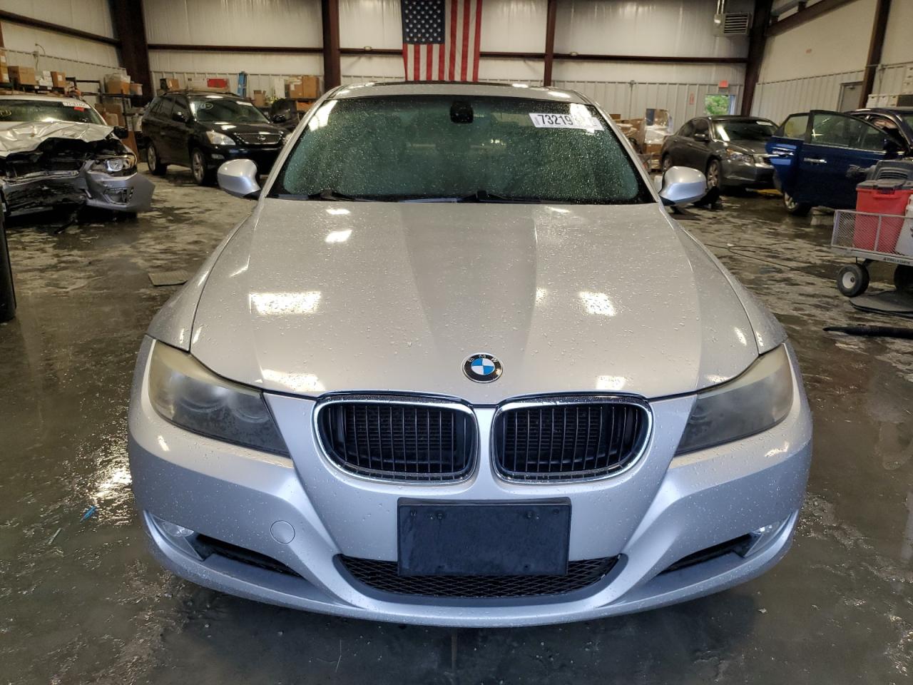 2009 BMW 3er VIN WBAPH77509NM30836 Copart auction photo, vandalism / all over damage thumbnail 5