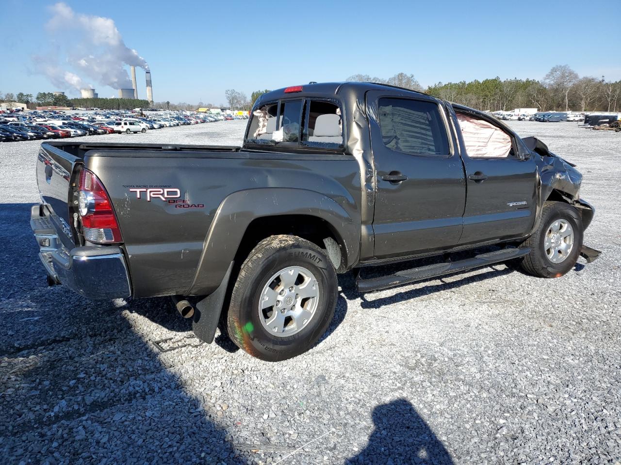2010 Toyota Tacoma VIN 3TMJU4GN3AM105633 Copart auction photo, all over damage thumbnail 3