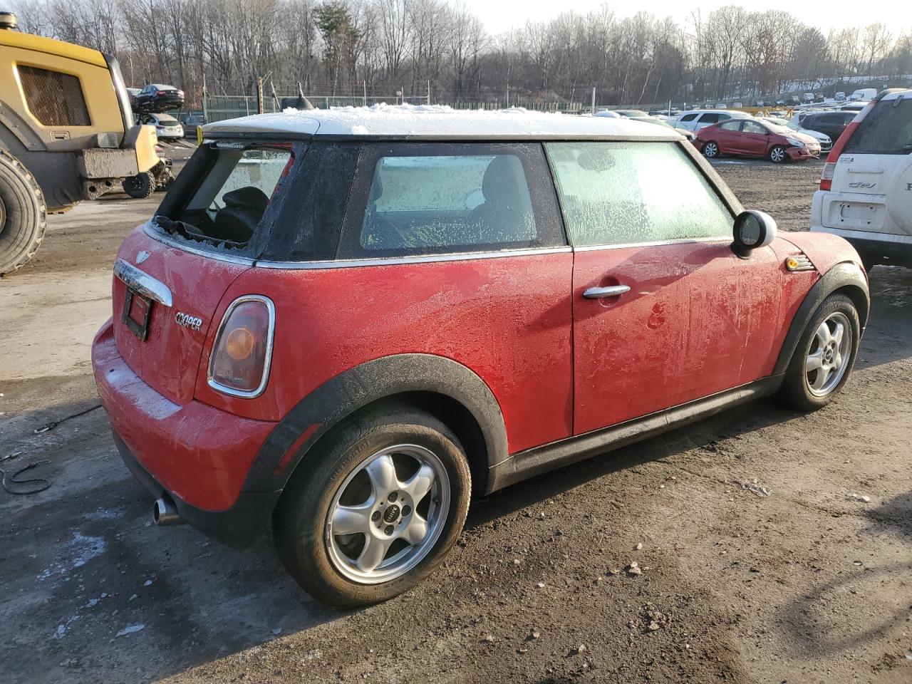 2010 MINI Cooper VIN WMWMF3C58ATZ23686 Copart auction photo, rear end / mechanical damage thumbnail 3