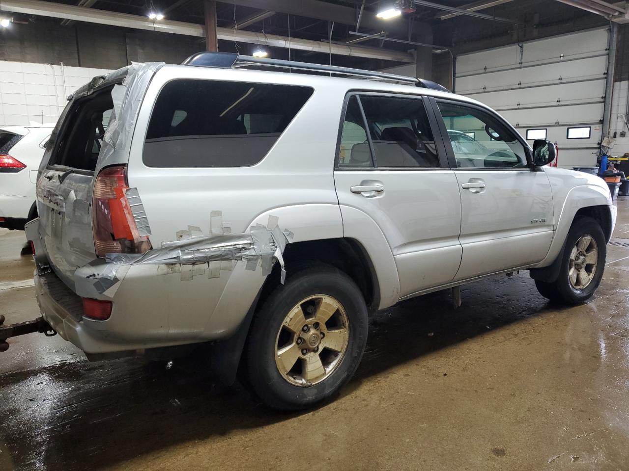 2004 Toyota 4Runner VIN JTEBU14R440042216 Copart auction photo, rear end / mechanical damage thumbnail 3