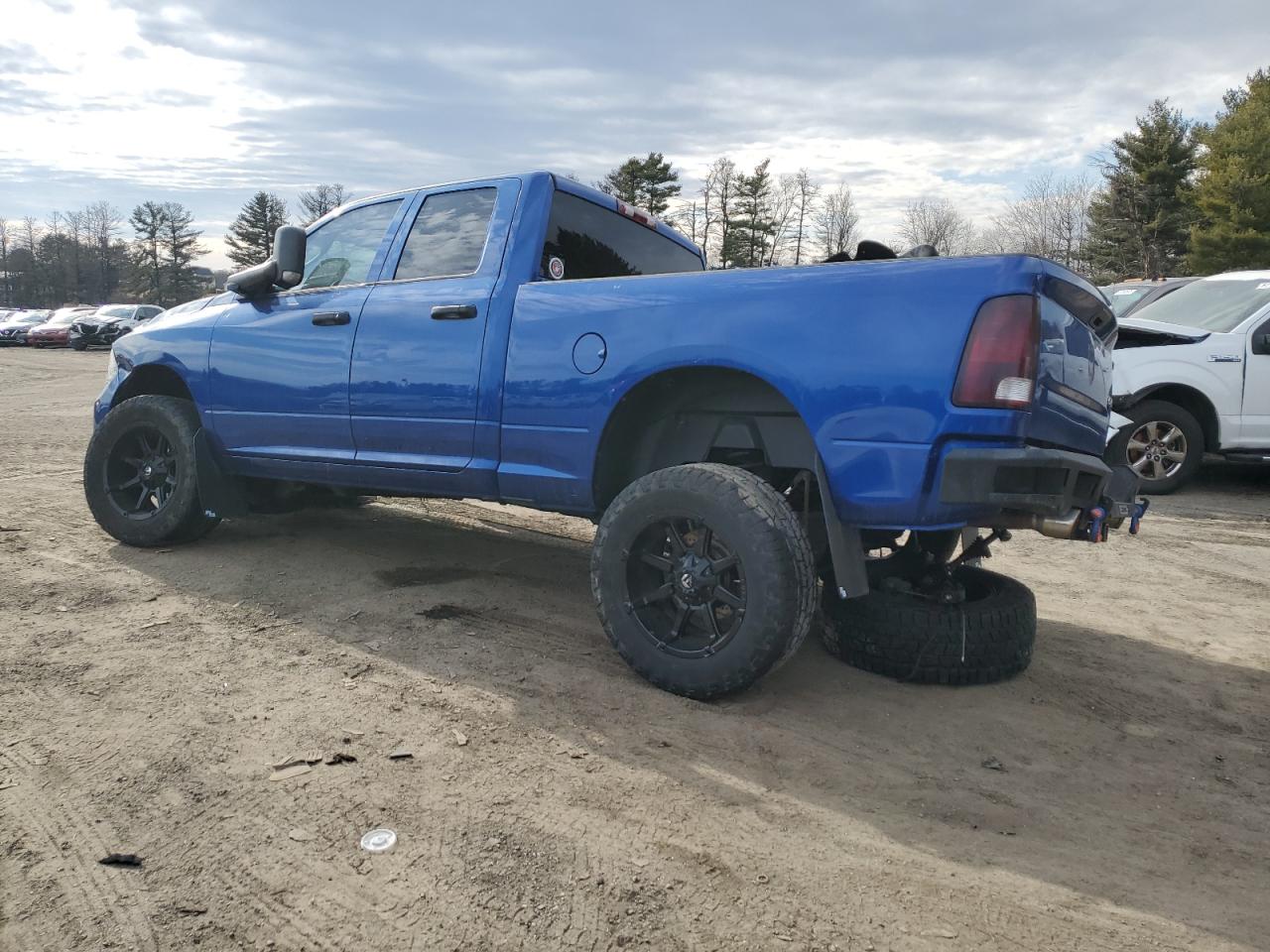 2017 RAM 1500 VIN 1C6RR7FTXHS728570 Copart auction photo, front end / undercarriage damage thumbnail 2