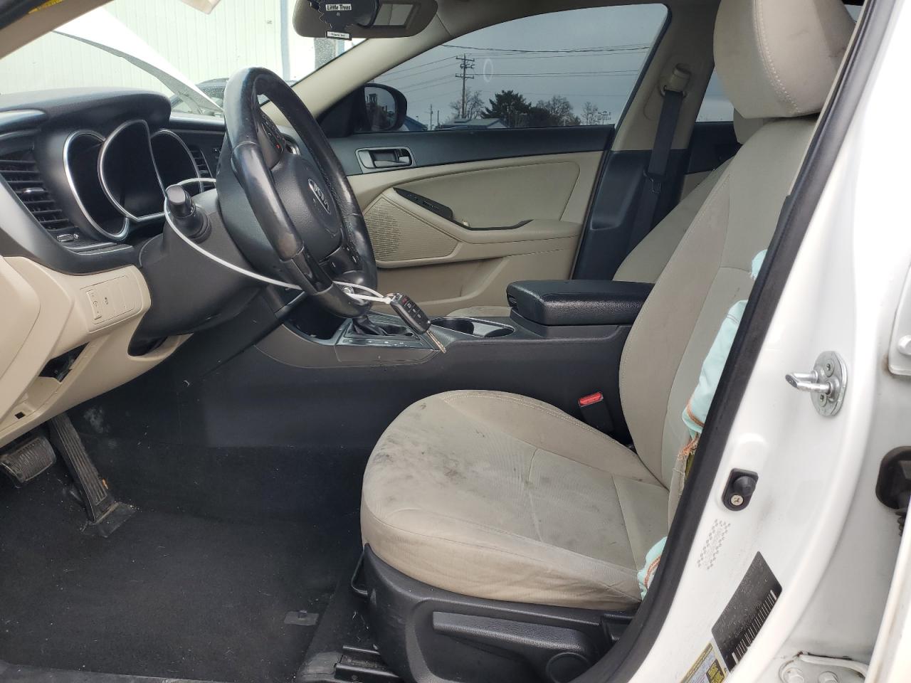 2015 KIA Optima VIN KNAGM4A75F5592705 Copart auction photo, side / front end damage thumbnail 7