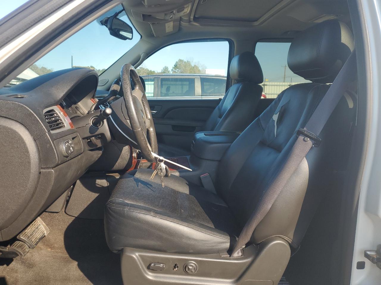 2011 Chevrolet Avalanche VIN 3GNMCGE02BG335552 Copart auction photo, all over damage thumbnail 7