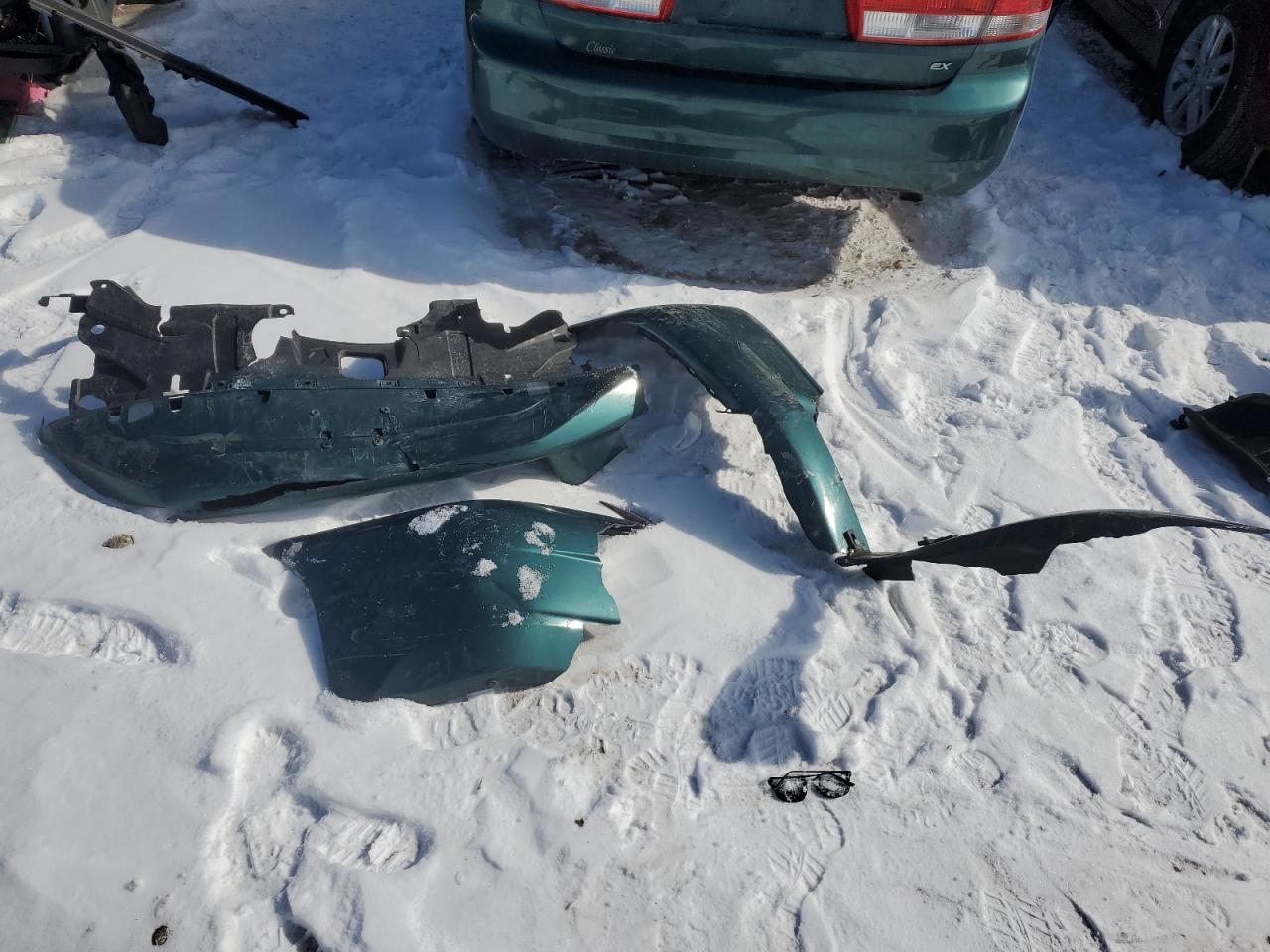 2003 Honda Accord VIN 1HGCM56673A020823 Copart auction photo, front end damage thumbnail 12