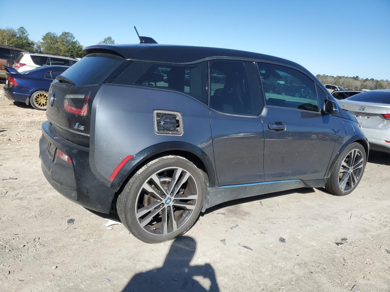 2018 BMW i3 VIN WBY7Z8C51JVB87295 Copart auction photo, minor dent/scratches damage thumbnail 3