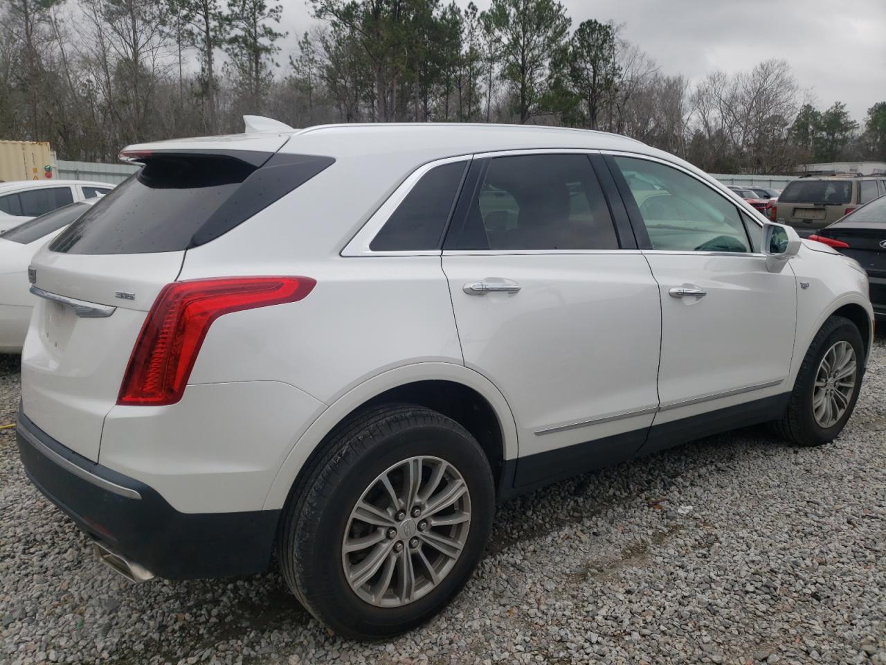 2018 Cadillac XT5 VIN 1GYKNCRS5JZ193365 Copart auction photo, front end damage thumbnail 3