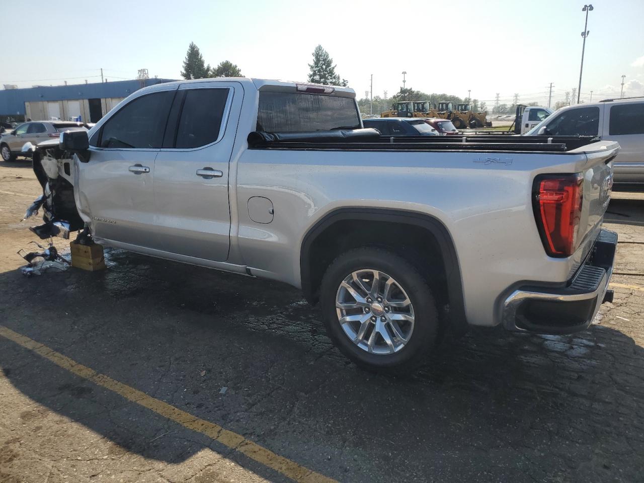 2020 GMC Sierra VIN 1GTR9BED3LZ208183 Copart auction photo, front end / side damage thumbnail 2