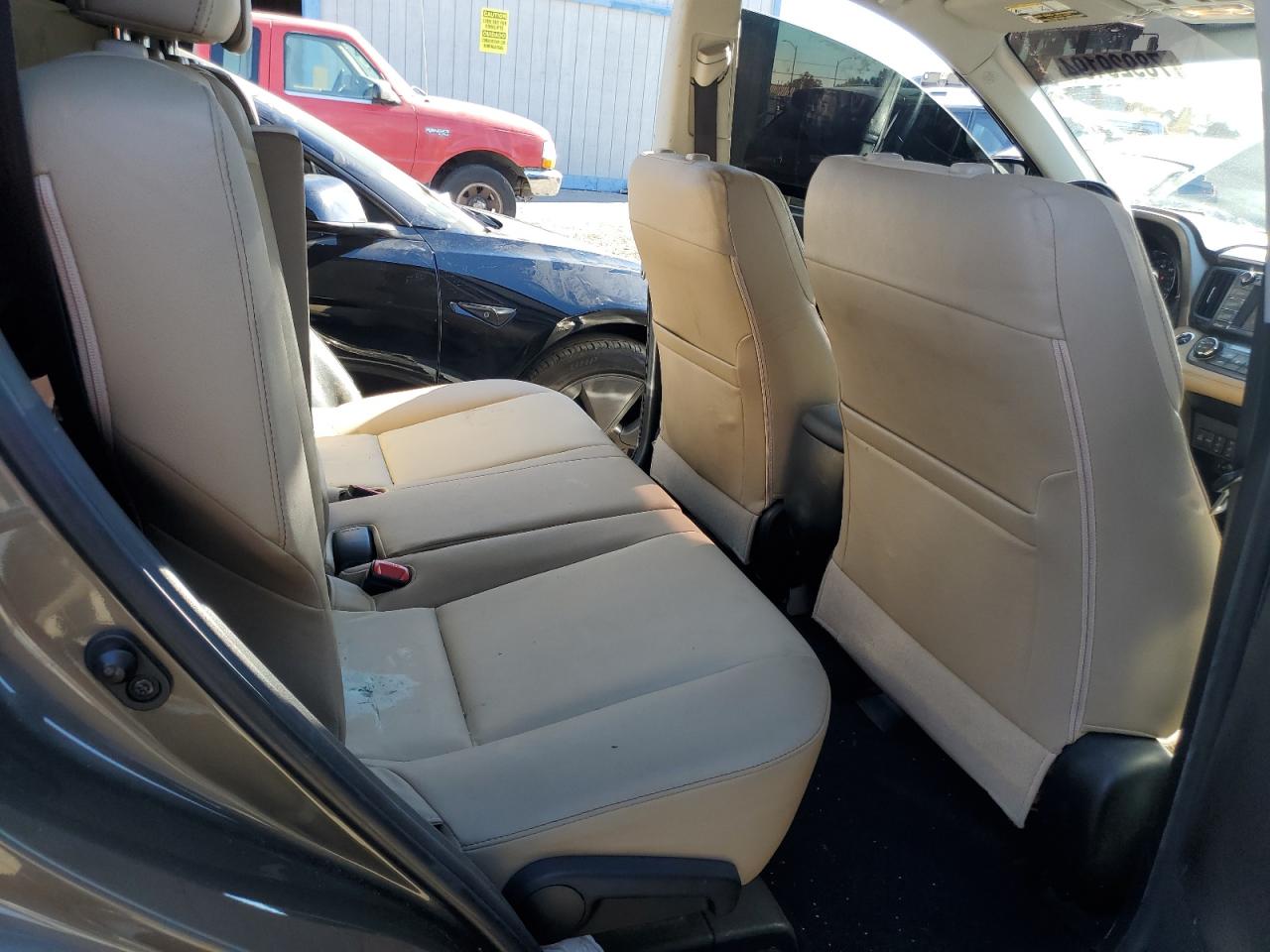 2015 Toyota RAV 4 VIN JTMDFREV0FD104675 Copart auction photo, side damage thumbnail 11