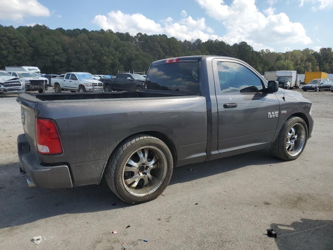 2017 RAM 1500 VIN 3C6JR6AT0HG664982 Copart auction photo, side damage thumbnail 3