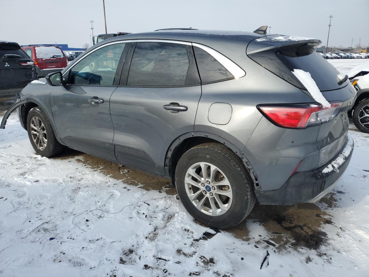 2022 Ford Escape VIN 1FMCU9G60NUB24362 Copart auction photo, front end damage thumbnail 2