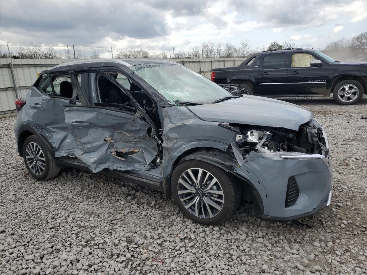 2024 Nissan Kicks VIN 3N1CP5CVXRL520819 Copart auction photo, side / front end damage thumbnail 4