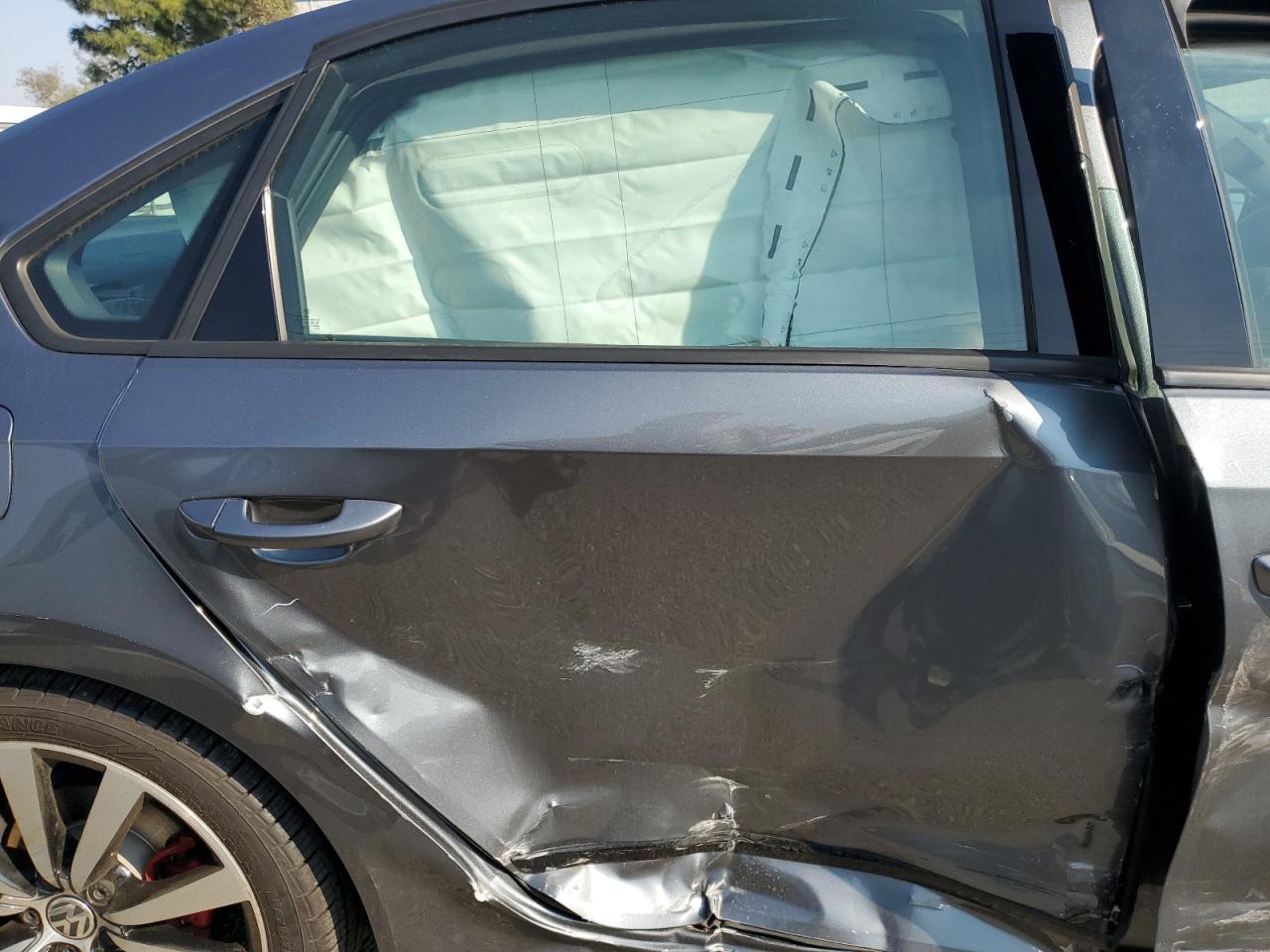 2018 Volkswagen Passat VIN 1VWJM7A37JC040258 Copart auction photo, side / front end damage thumbnail 10